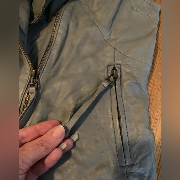 Improvd Leather Vest - Picture 2 of 5
